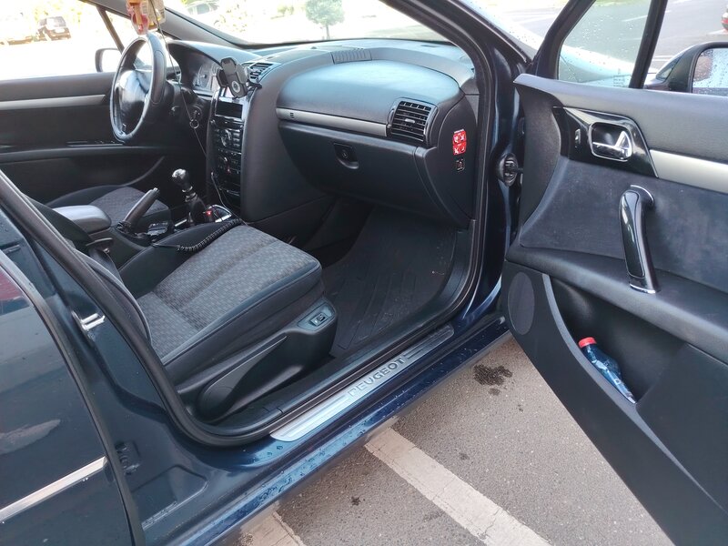 Peugeot 407