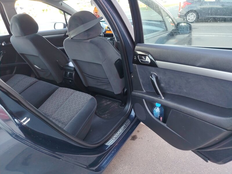 Peugeot 407